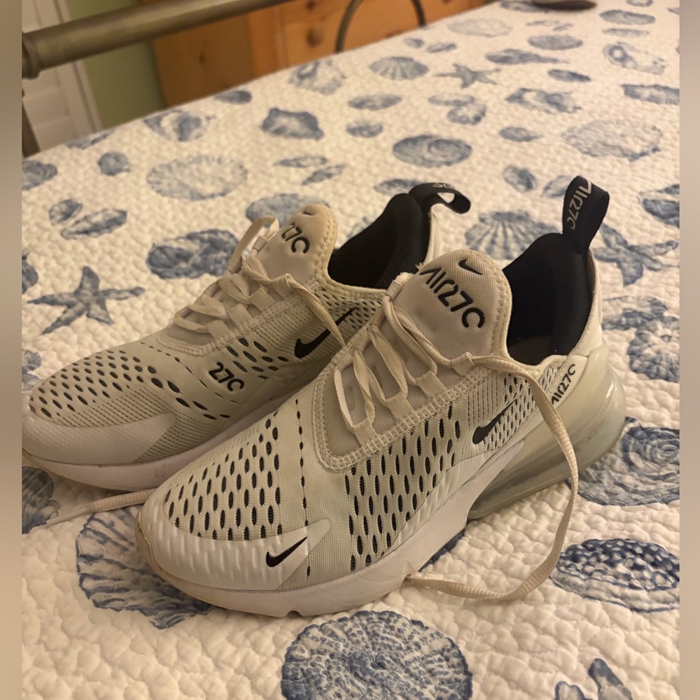 Nike Air Max 270 white and Black Sneakers